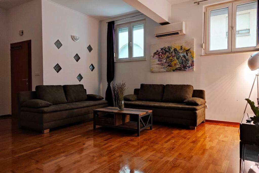 Spacious Apartment Near City Center And The Beach Spalato Esterno foto